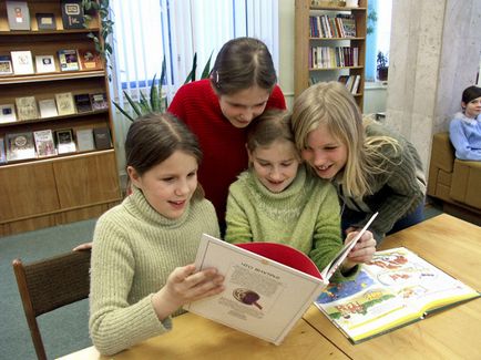 4 Motive pentru a înscrie un copil în bibliotecă astăzi