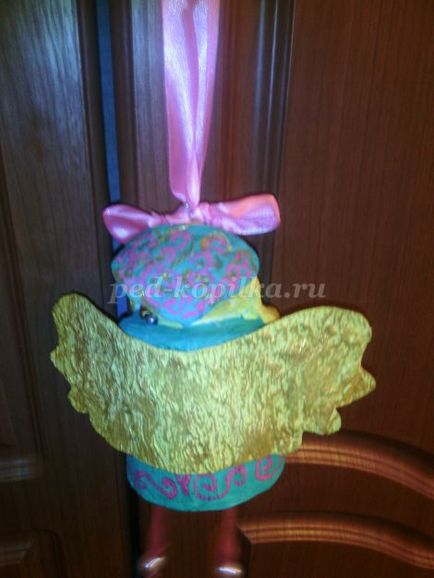 Angel készült papírmasé kezük (papírmasé) Angel készült papírmasé kezük
