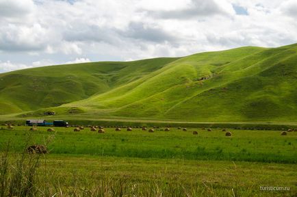 Царські водоспади гедмішх, озера шадхурей, Кабардино-Балкарія