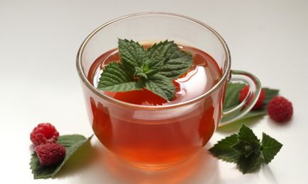 Чай з листя малини користь і шкода, корисні властивості