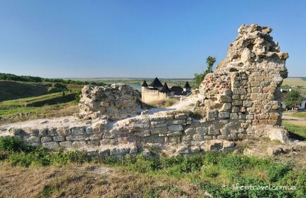 Ce să vezi lângă Kamyanets-Podilsky