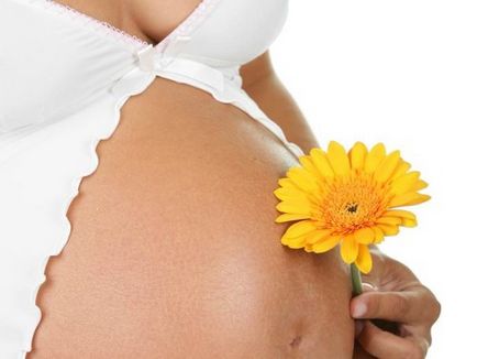 Ефірні масла від розтяжок - способи застосування масел при вагітності