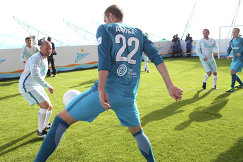 Labdarúgás szélén a világsztár Zenith játszott Prirazlomnoe blog Vaszilij Konov, R-Sport