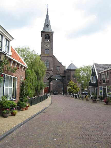 De la Utrecht, castelul de Haar, satul Githhorn, Waterland