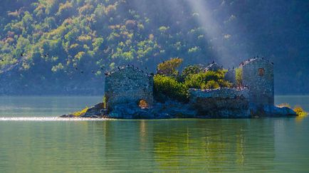 Hogyan lehet eljutni a tó Szkadari Montenegróban, és hogyan figyelemreméltó