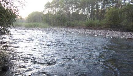 Cum să pescuiți pe un râu de munte cu o tijă de turnare pe un râu de munte