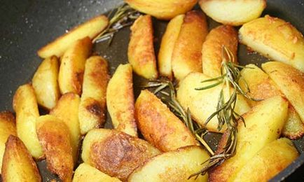 Як приготувати картоплю з куркою в духовці, як запекти картопля з куркою в духовці