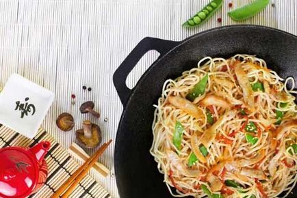 Főzni kínai tészta wok (wok) otthon, receptek képekkel