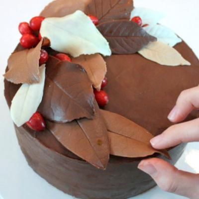Як зробити листя з шоколаду