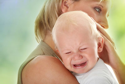 Cum să facem față cu plânsul copilului