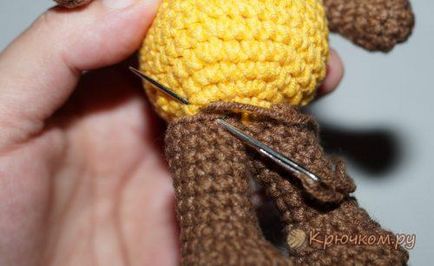 Hogyan kell varrni alkatrészek Amigurumi (videó és fotó műhely)