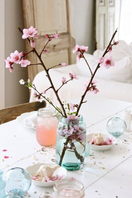 Cum de a decora interiorul cu flori până la 8 martie, idei de lux pentru orice spațiu