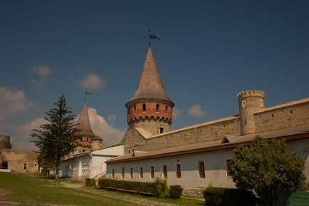 Кам'янець-подільський десять місць, які треба побачити, казка в камені, кам'янець-подільський