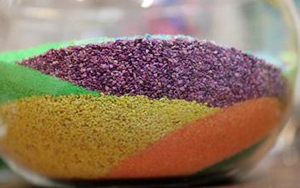A készítmények vázák színes homok