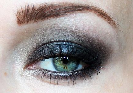 Smink Smokey Eyes (füstös szemek) lépésről lépésre fotó video (szem) Smink Smokey Eyes (füstös szemek) lépésről lépésre fotó videó