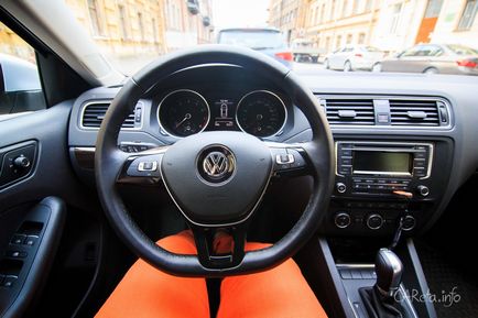 Noul jetta volkswagen nu este încă un test passat sau nici un test de golf pe autoportalul femeilor