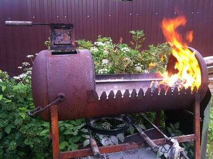 Átvizsgálását és barbecue grill, hogy