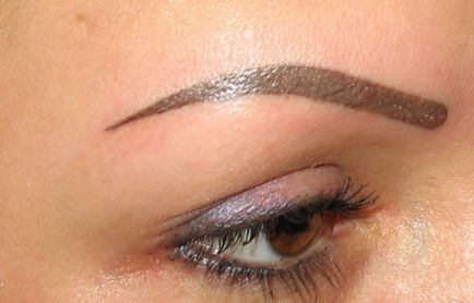 Permanent make-up de sprancene