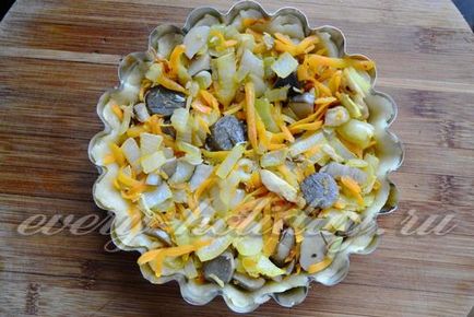 Tart-Tart cu ciuperci, pui și brânză Rețetă