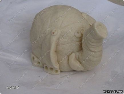 Handmade - un elefant - dintr-un aluat sărat, cu mâinile tale