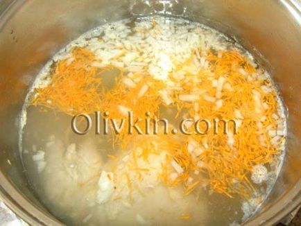 Rețetă pas cu pas pentru gătit supa de pui ușoară