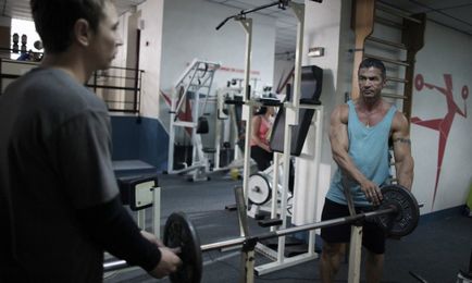 Încălzirea corectă înainte de antrenament în sala de gimnastică - ghid de fitness