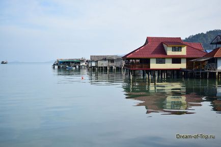 Рибальське село банг бао на острові до Чанг