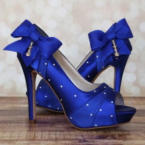 Сині туфлі складаємо стильні образи, найулюбленіша!