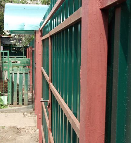 Изграждане на огради в страната, материали за технологията на ограда инсталация