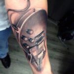 Chitară tatuaj pe valoare de mână, schițe și fotografii de inspirație (valoare) Tattoo chitara pe valoare de mana, schite si fotografii inspirationale
