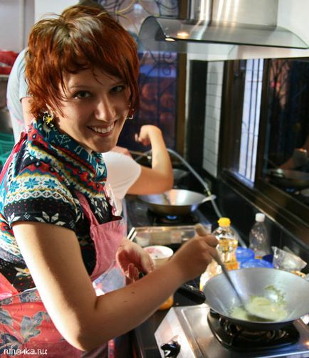 Thai receptek - zöld curry, lépésről lépésre recept, összetevők, fotók, Phuket Guide (ételek thai) Thai receptek - zöld curry, lépésről lépésre recept, összetevők, fotók, útmutató a Phuket