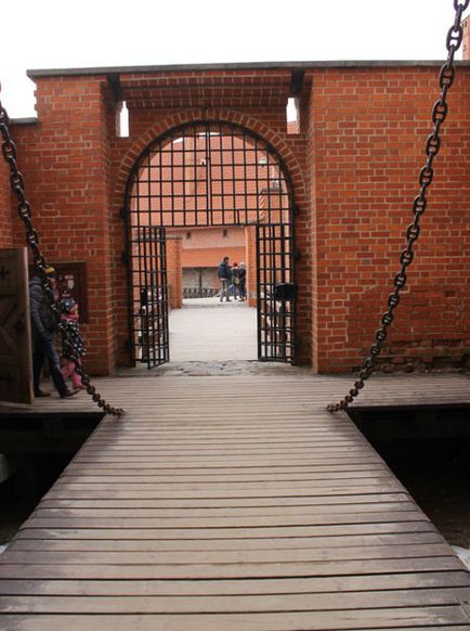 Castelul Trakai, descrierea lituaniană, fotografia, unde este pe hartă, cum să ajungi acolo