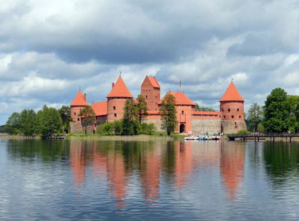 Тракайський замок, литва опис, фото, де знаходиться на карті, як дістатися