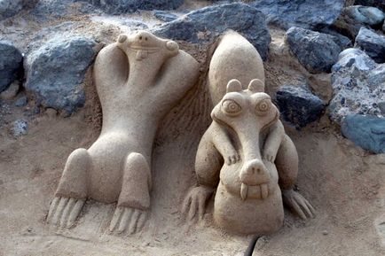 Дивовижні фігури з піску (75 фото)