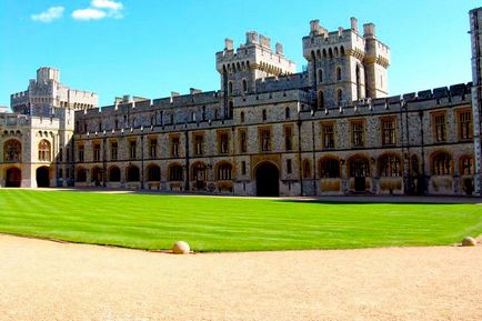 Descrierea istoriei Castelului Windsor, poza