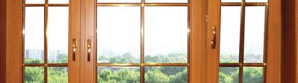 Înlocuirea ferestrelor cu geam termopan într-o fereastră din lemn