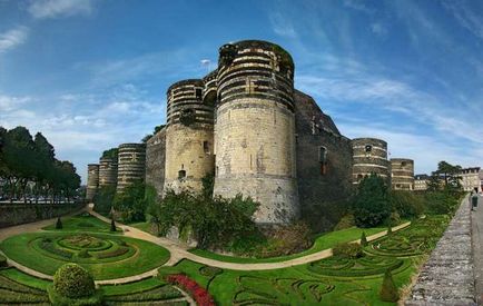 Vinurile de vinuri din Franța sunt vinuri de elită care sunt respectate și în mare cerere în întreaga lume