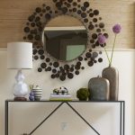 A tükör a teremben Feng Shui létre egy harmonikus design (tükör) A tükör a teremben Feng Shui létre egy harmonikus kialakítás