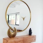 Oglindă în hol pe feng shui crearea de design armonios