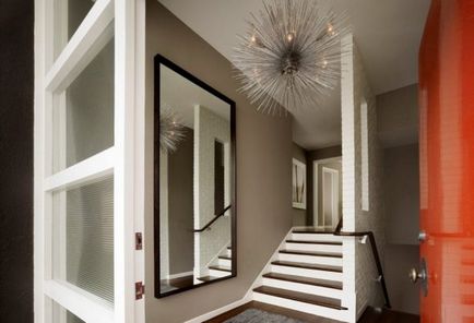 A tükör a teremben Feng Shui létre egy harmonikus design (előszoba) A tükör a teremben Feng Shui létre egy harmonikus kialakítás