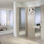 A tükör a teremben Feng Shui létre egy harmonikus design (feng shui) A tükör a teremben Feng Shui létre egy harmonikus kialakítás