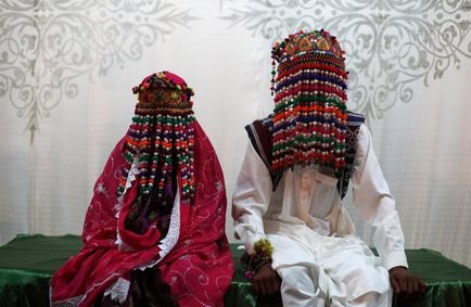 27 Fotografii de rochii de mireasa traditionale din intreaga lume