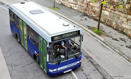 Autobuzele ikarus în partea din față a transportului de pasageri din Ungaria