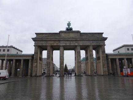 Бранденбурзькі ворота, Берлін, Німеччина опис, фото, де знаходиться на карті, як дістатися