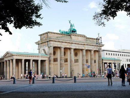 Brandenburgi kapu, Berlin, Németország leírás, fényképek, amely a térképen, hogyan juthat