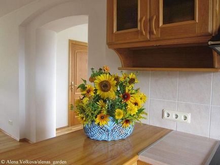 Buchet de floarea-soarelui cu mâinile proprii - grădină de alenin
