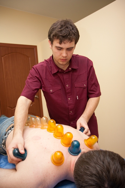 Центр інноваційного медичного масажу «рефлекс», медичний масаж Суми, масаж в Сумие