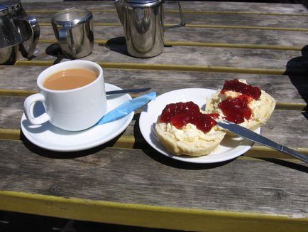 Ceai în England - mai mult decât ceai, jurnal de grădină engleză