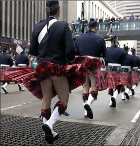 Creatura Golopopoe, sau cum să poarte un kilt, să învețe limba engleză