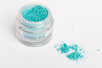 Inglot csillag por és Inglot hosszú szempillaspirál - áttekintés és Swatch, szépség bennfentes